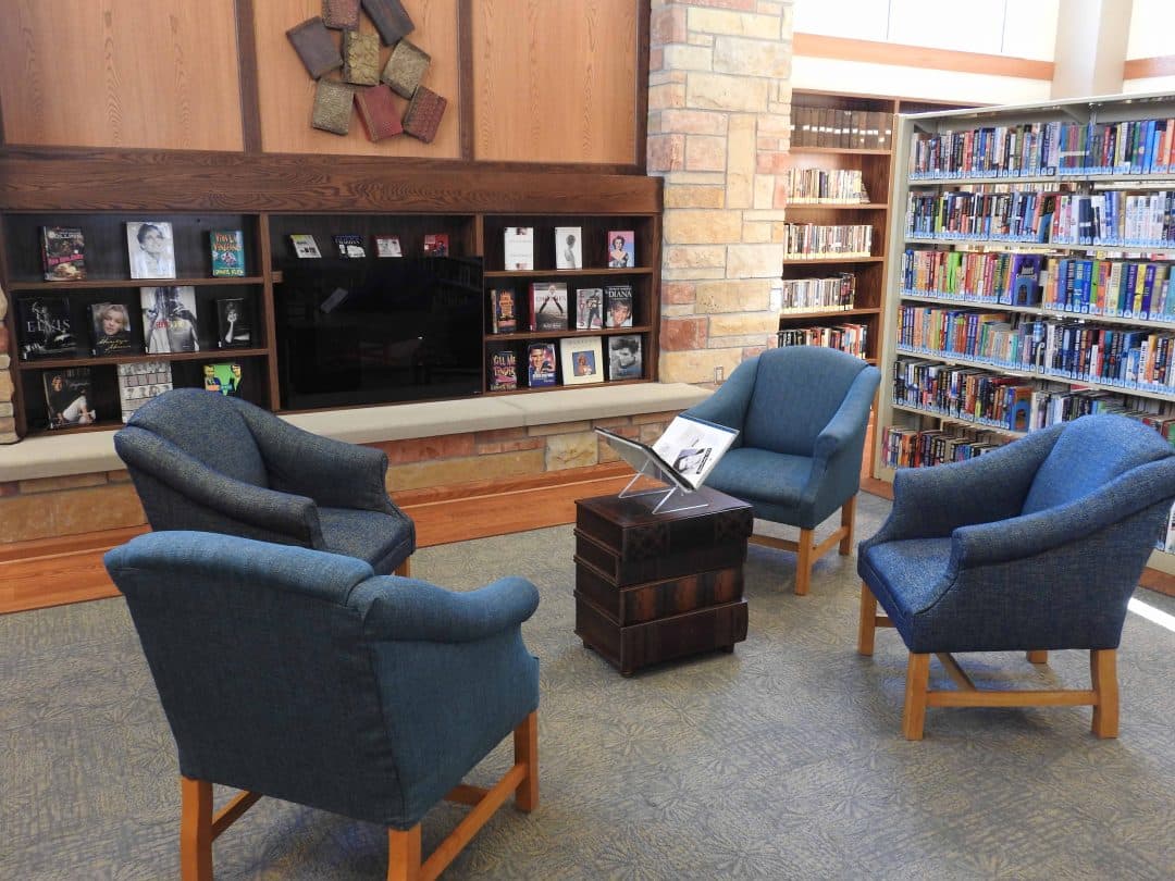 The hearth room lounge area added during the 2016 eastern-wing expansion.